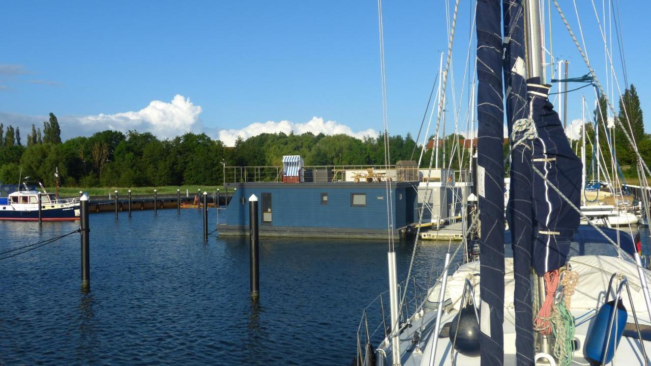 施特拉尔松德 Hausboot Harmonie酒店 外观 照片